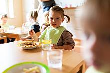 Beim Mittagessen